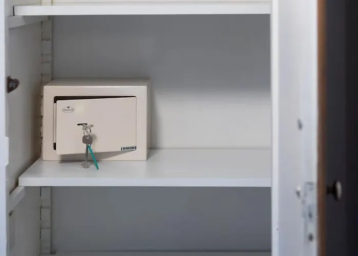 Apartment Trevi Domus Avignonesi Rome